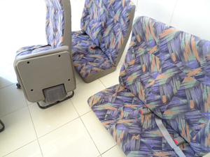 マイクロバス シート 架装 