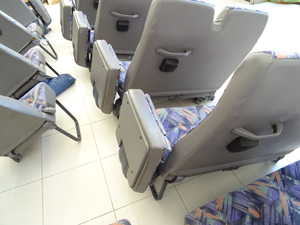 マイクロバス シート 架装 