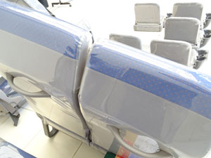 マイクロバス シート 架装 