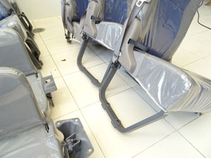 マイクロバス シート 架装 