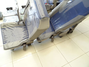 マイクロバス シート 架装 