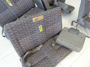 マイクロバス シート 架装 