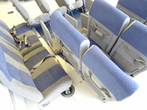 マイクロバス シート 架装 