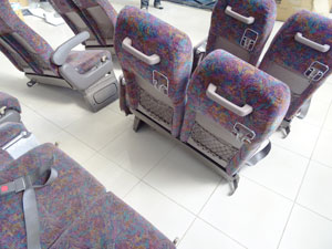 マイクロバス シート 架装 