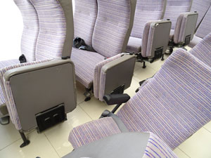 マイクロバス シート 架装 