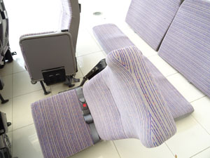 マイクロバス シート 架装 