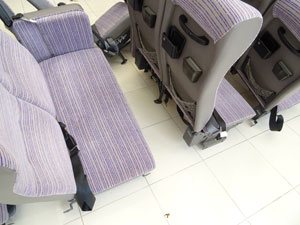 マイクロバス シート 架装 