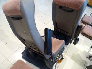 マイクロバス シート 架装 