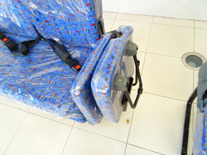 マイクロバス シート 架装 