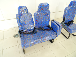 マイクロバス シート 架装 