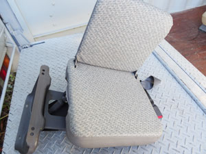 マイクロバス シート 架装 