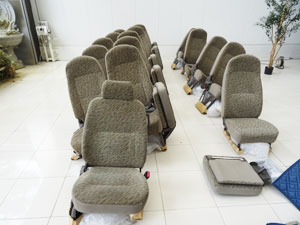 マイクロバス シート 架装 