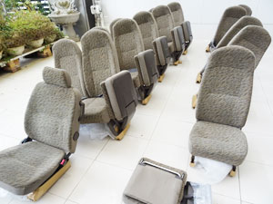 マイクロバス シート 架装 