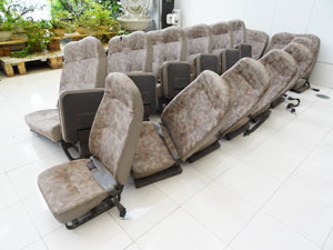 マイクロバス シート 架装 