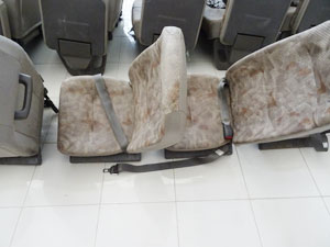 マイクロバス シート 架装 