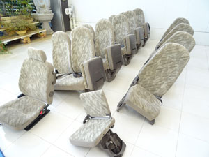 マイクロバス シート 架装 