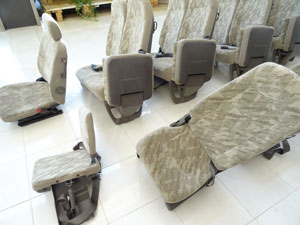 マイクロバス シート 架装 