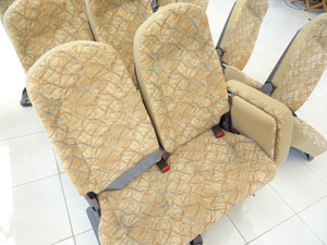 マイクロバス シート 架装 