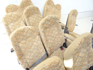 マイクロバス シート 架装 