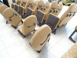 マイクロバス シート 架装 