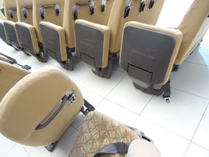 マイクロバス シート 架装 