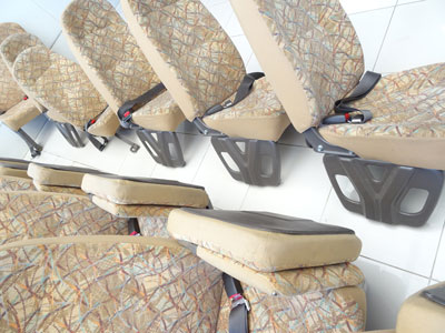 マイクロバス シート 架装 