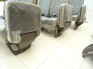 マイクロバス シート 架装 