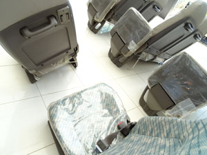 マイクロバス シート 架装 