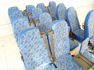 マイクロバス シート 架装 