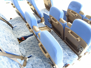 マイクロバス シート 架装 