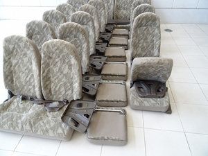 マイクロバス シート 架装 