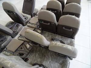 マイクロバス シート 架装 