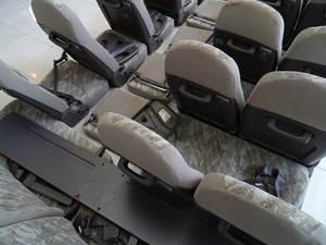 マイクロバス シート 架装 
