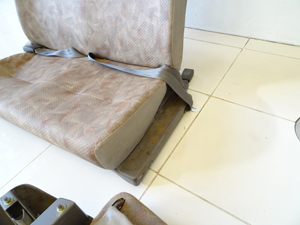 マイクロバス シート 架装 