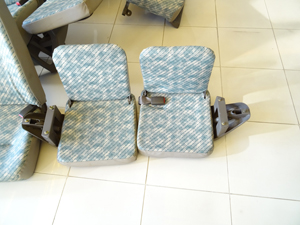 マイクロバス シート 架装 