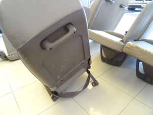 マイクロバス シート 架装 