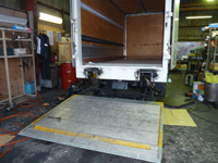 架装 格納ゲート取付